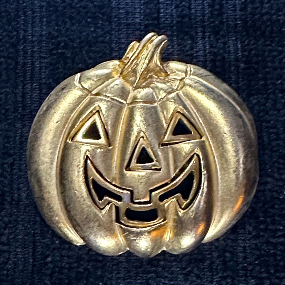 Vintage Gold-Tone Jack-O-Lantern Brooch